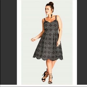 NWT CITY CHIC SCALLOPED DRESS 👑